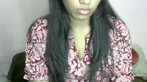 iamHotTaara online show from December 27, 2024, 11:28 am