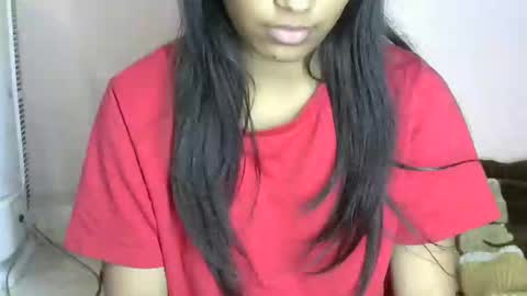 iamHotTaara online show from December 28, 2024, 6:50 pm