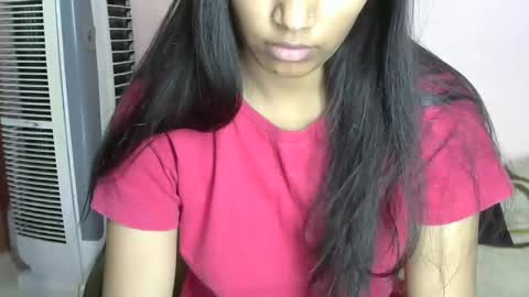 iamHotTaara online show from January 2, 2025, 10:26 am