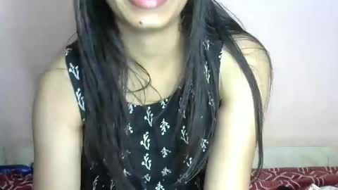 iamHotTaara online show from January 7, 2025, 1:35 pm