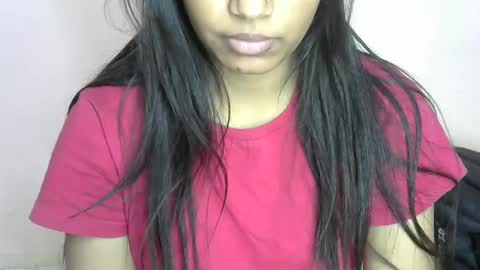 iamHotTaara online show from February 7, 2025, 4:59 am
