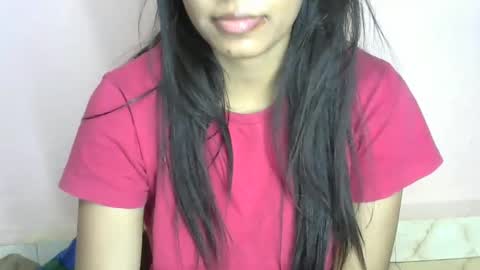 iamHotTaara online show from February 7, 2025, 8:01 am