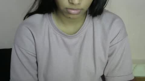 iamHotTaara online show from February 8, 2025, 7:37 am