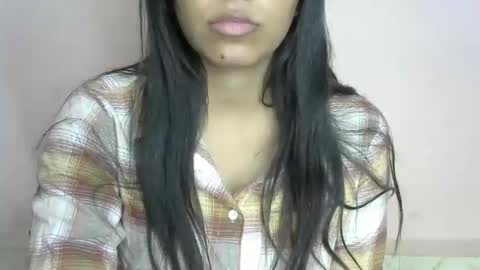 iamHotTaara online show from February 27, 2025, 6:53 pm
