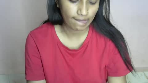 iamHotTaara online show from March 11, 2025, 12:17 pm