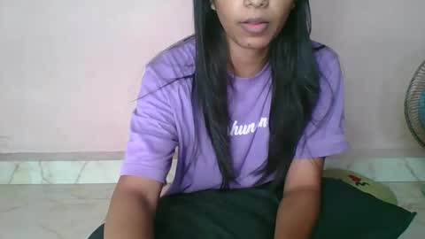 iamHotTaara online show from September 10, 2025, 4:23 am