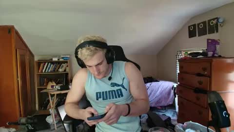 iamtommyparker online show from November 7, 2025, 4:18 pm