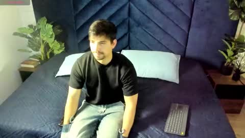 Snapshot of ian_davis chatting on October 5, 2025, 11:41 am Ian Davis online show from October 5, 2025, 11:41 am
