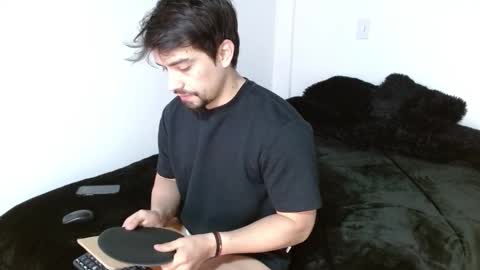 Snapshot of ian_davis chatting on November 2, 2025, 12:29 pm Ian Davis online show from November 2, 2025, 12:29 pm