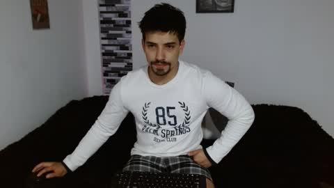 Snapshot of ian_davis chatting on December 2, 2025, 7:20 pm Ian Davis online show from December 2, 2025, 7:20 pm