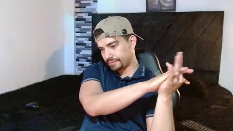 Snapshot of ian_davis chatting on March 14, 2026, 8:03 pm Ian Davis online show from March 14, 2026, 8:03 pm