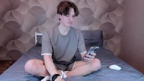 Snapshot of ian_flor chatting on April 28, 2026, 3:17 pm Ian Flor online show from April 28, 2026, 3:17 pm