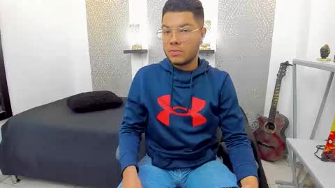       online show from November 1, 2025, 12:18 pm