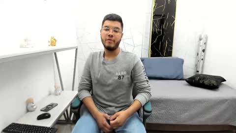       online show from November 3, 2025, 3:41 am