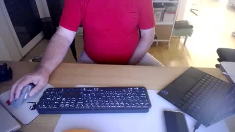 iandy12 online show from October 15, 2025, 10:21 pm