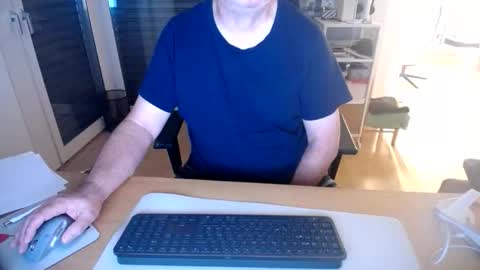 iandy12 online show from October 26, 2025, 10:47 pm