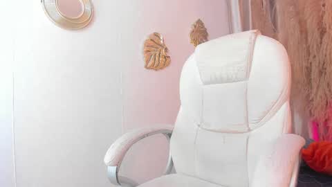 ian  online show from September 11, 2025, 2:55 am