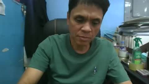 Snapshot of ianross01 chatting on February 17, 2026, 5:15 am dan online show from February 17, 2026, 5:15 am