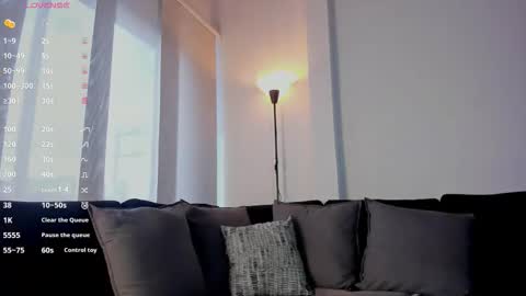 I A R A   online show from November 9, 2025, 2:04 pm