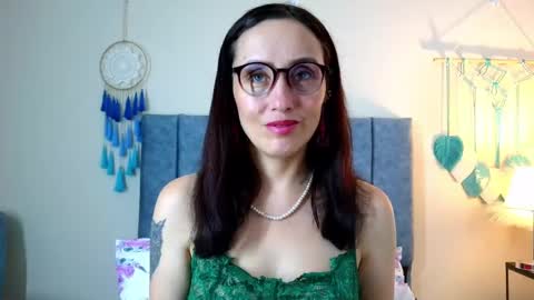 Snapshot of iberianmoonmk chatting on October 13, 2025, 5:35 pm Iberian Moon online show from October 13, 2025, 5:35 pm