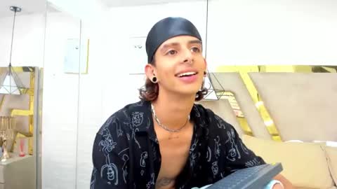 Snapshot of ibratxandy chatting on September 22, 2025, 10:23 pm ibratxandy online show from September 22, 2025, 10:23 pm