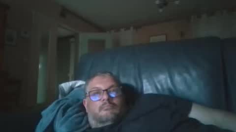 anonymouszz online show from May 30, 2026, 7:33 pm