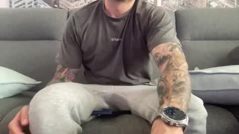 ic987 online show from December 1, 2025, 3:11 am