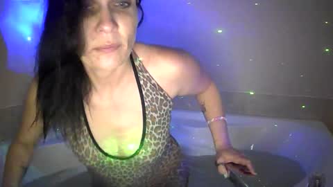 icarley8338 online show from February 11, 2026, 10:31 am