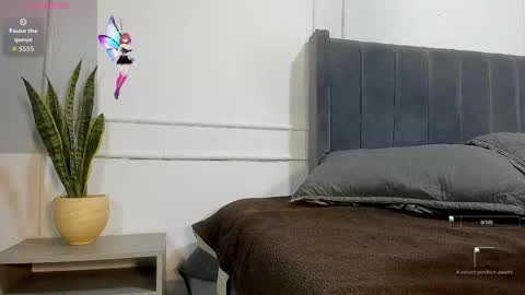 Crystall online show from September 9, 2025, 1:10 pm