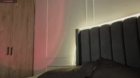 Crystall online show from November 25, 2025, 12:16 pm