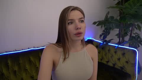 Snapshot of icedanielles chatting on December 23, 2024, 6:27 pm Danielle online show from December 23, 2024, 6:27 pm