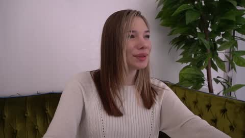 Snapshot of icedanielles chatting on January 12, 2025, 1:37 pm Danielle online show from January 12, 2025, 1:37 pm