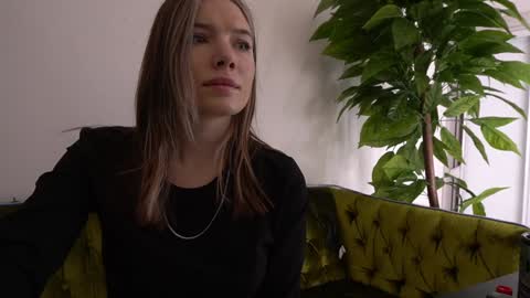 Snapshot of icedanielles chatting on January 27, 2025, 8:18 am Danielle online show from January 27, 2025, 8:18 am