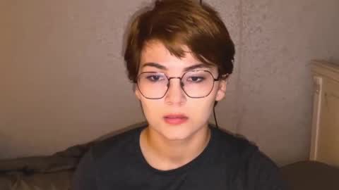 Snapshot of iceeheart chatting on September 17, 2025, 7:37 pm Ksenia online show from September 17, 2025, 7:37 pm