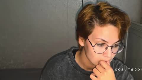 Snapshot of iceeheart chatting on September 28, 2025, 2:11 pm Ksenia online show from September 28, 2025, 2:11 pm