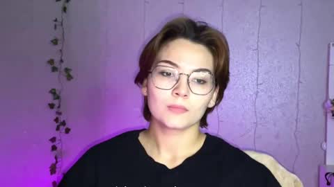 Snapshot of iceeheart chatting on December 3, 2025, 6:17 pm Ksenia online show from December 3, 2025, 6:17 pm