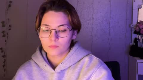 Snapshot of iceeheart chatting on December 14, 2025, 6:34 pm Ksenia online show from December 14, 2025, 6:34 pm