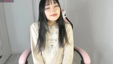 Hitomi   online show from January 30, 2025, 12:37 pm