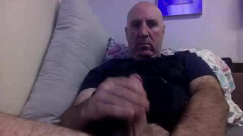 icumming online show from May 12, 2026, 4:20 am