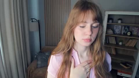 Snapshot of icyhoneybite chatting on September 19, 2025, 9:00 am Jane online show from September 19, 2025, 9:00 am