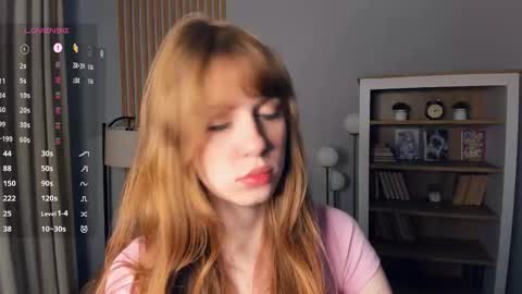 Snapshot of icyhoneybite chatting on October 18, 2025, 9:32 am Jane online show from October 18, 2025, 9:32 am