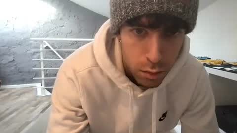 icyninesix online show from December 17, 2024, 12:22 pm