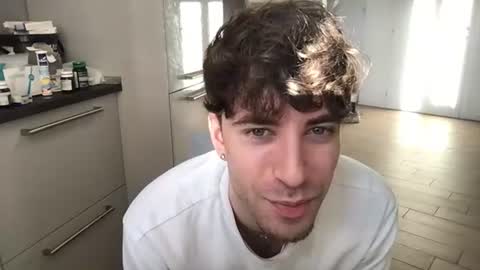 icyninesix online show from February 2, 2025, 3:17 pm