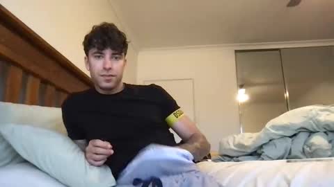 icyninesix online show from March 3, 2025, 1:42 am