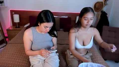 Snapshot of icysweetcam chatting on September 15, 2025, 10:26 am Icy online show from September 15, 2025, 10:26 am