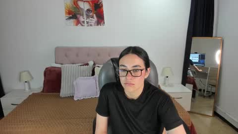 Snapshot of icysweetcam chatting on November 2, 2025, 11:07 pm Icy online show from November 2, 2025, 11:07 pm