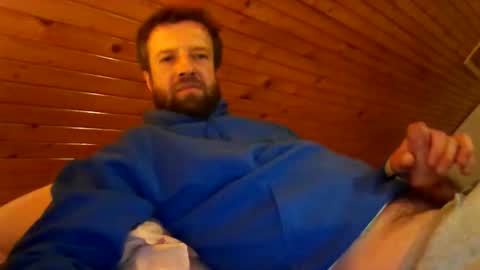 id04101982 online show from May 10, 2026, 9:09 pm