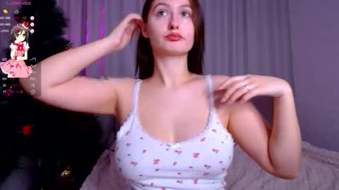 Snapshot of idaedge chatting on January 5, 2025, 10:43 am Hi my name is Ida and I am very glad to see you in my room online show from January 5, 2025, 10:43 am