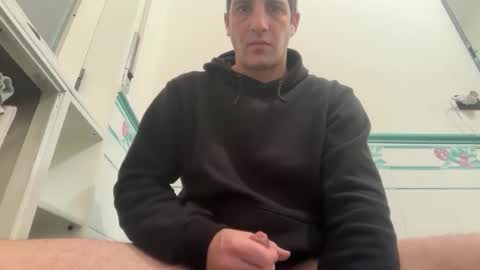 ideebizzarre online show from January 18, 2026, 8:23 pm