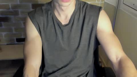 Snapshot of idkiww chatting on September 24, 2025, 7:50 pm yo online show from September 24, 2025, 7:50 pm